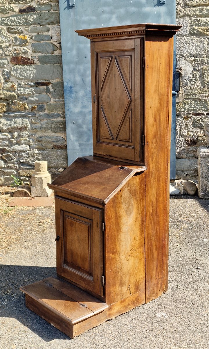 Late 17th-century Walnut Oratory Chair With Diamond-shaped Finials-photo-2