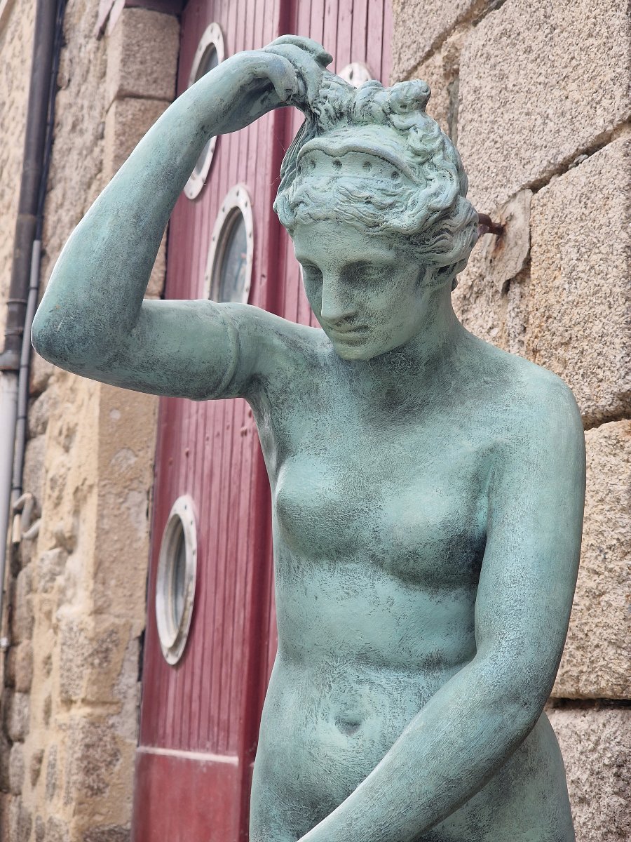 Large Terracotta Statue With An Antique Bronze Patina Depicting Venus Bathing In The Roman Style-photo-4
