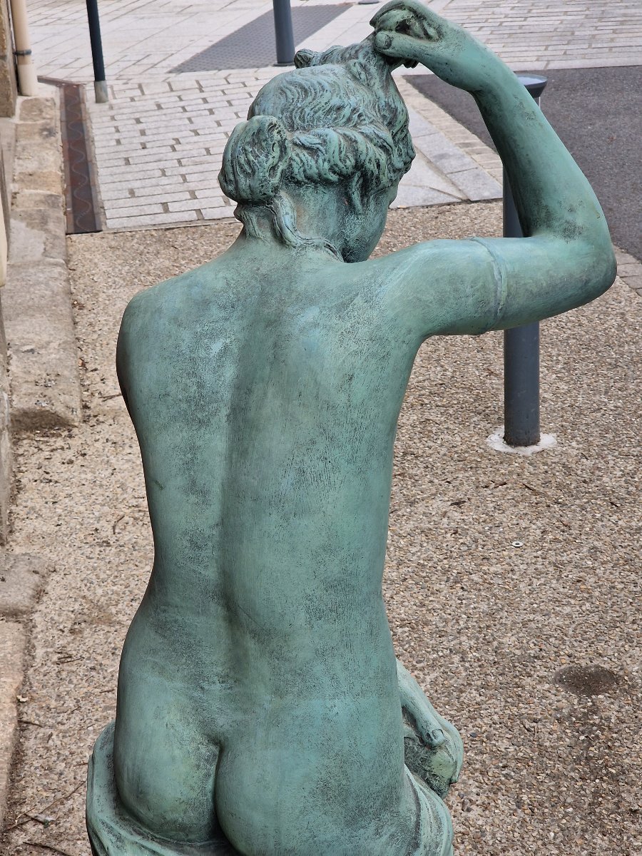 Large Terracotta Statue With An Antique Bronze Patina Depicting Venus Bathing In The Roman Style-photo-1