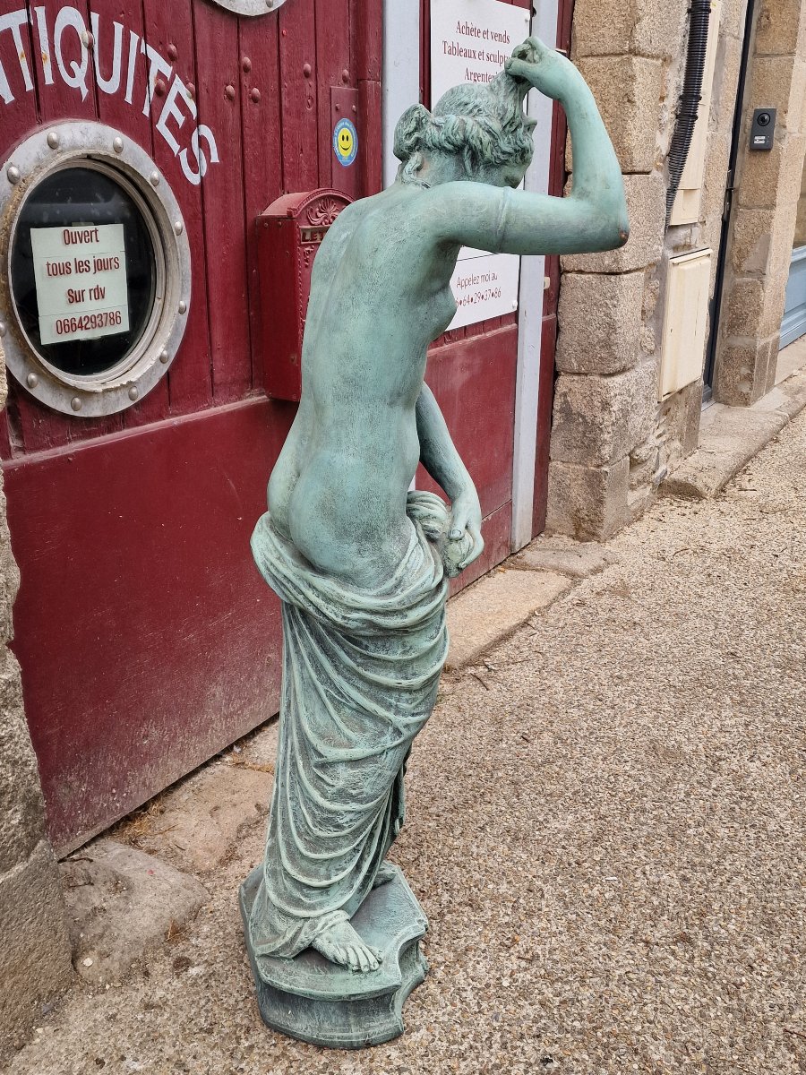 Large Terracotta Statue With An Antique Bronze Patina Depicting Venus Bathing In The Roman Style-photo-2