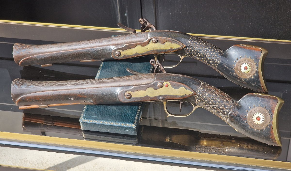 Pair Of Oriental Flintlock Blunderbusses With Silver-inlaid Barrels-photo-2