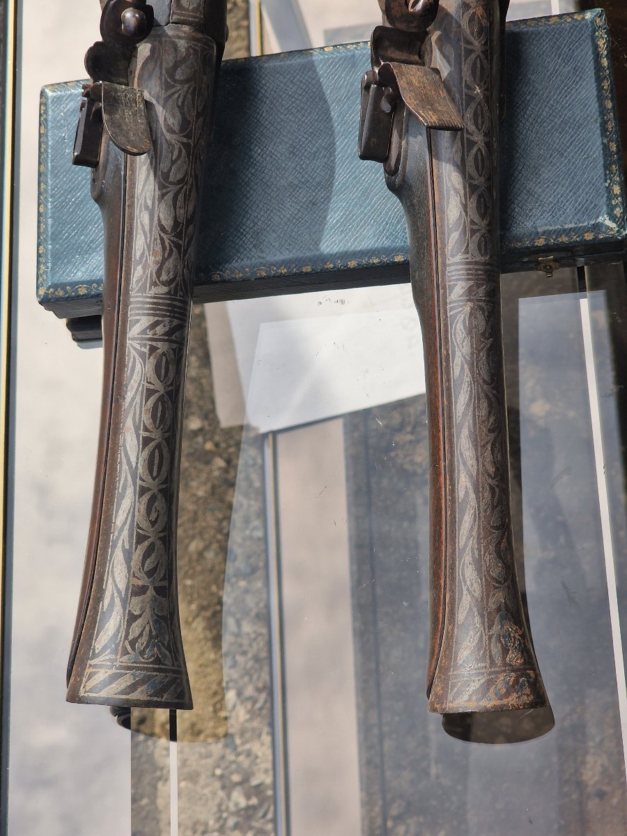 Pair Of Oriental Flintlock Blunderbusses With Silver-inlaid Barrels-photo-6