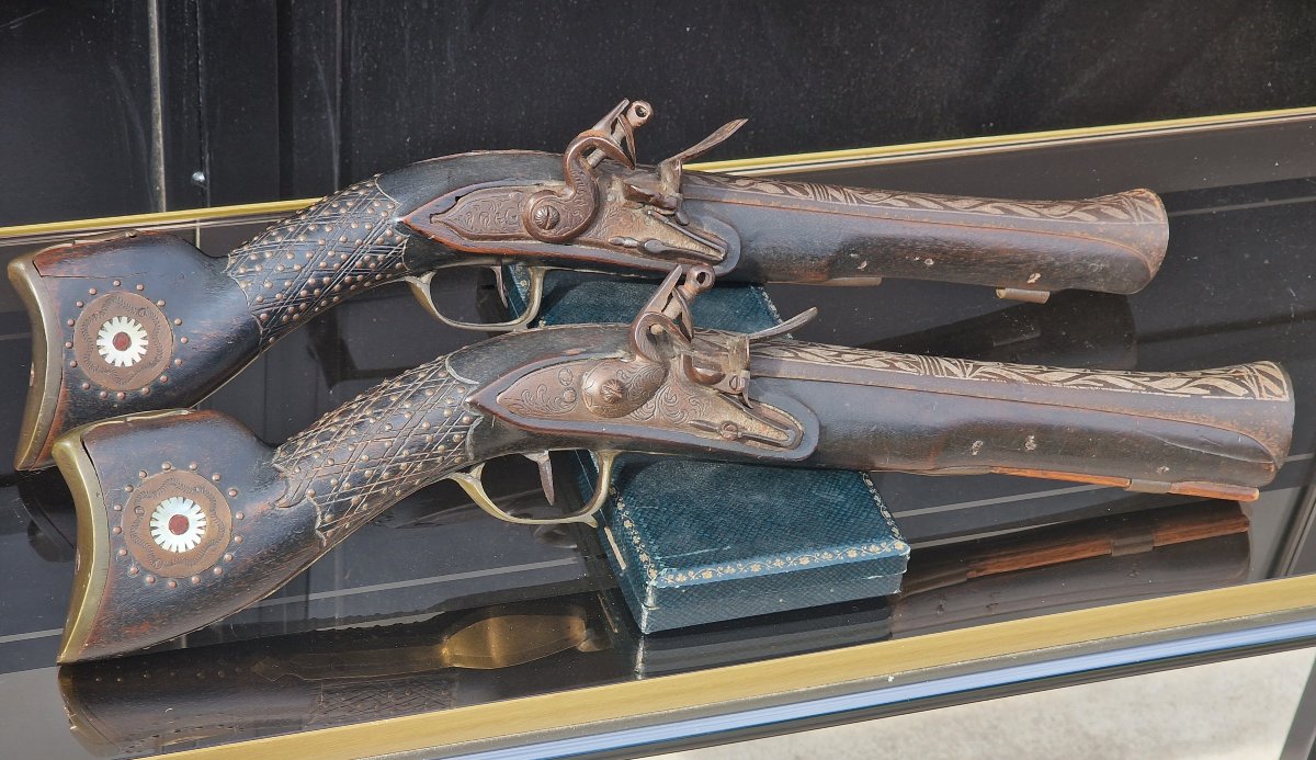 Pair Of Oriental Flintlock Blunderbusses With Silver-inlaid Barrels