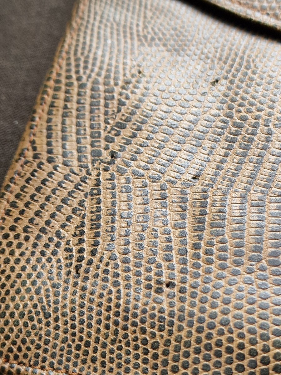 Pochette en lézard du maroquinier de luxe G.Desprez 191 rue Saint Honoré à Paris Coco Chanel-photo-1