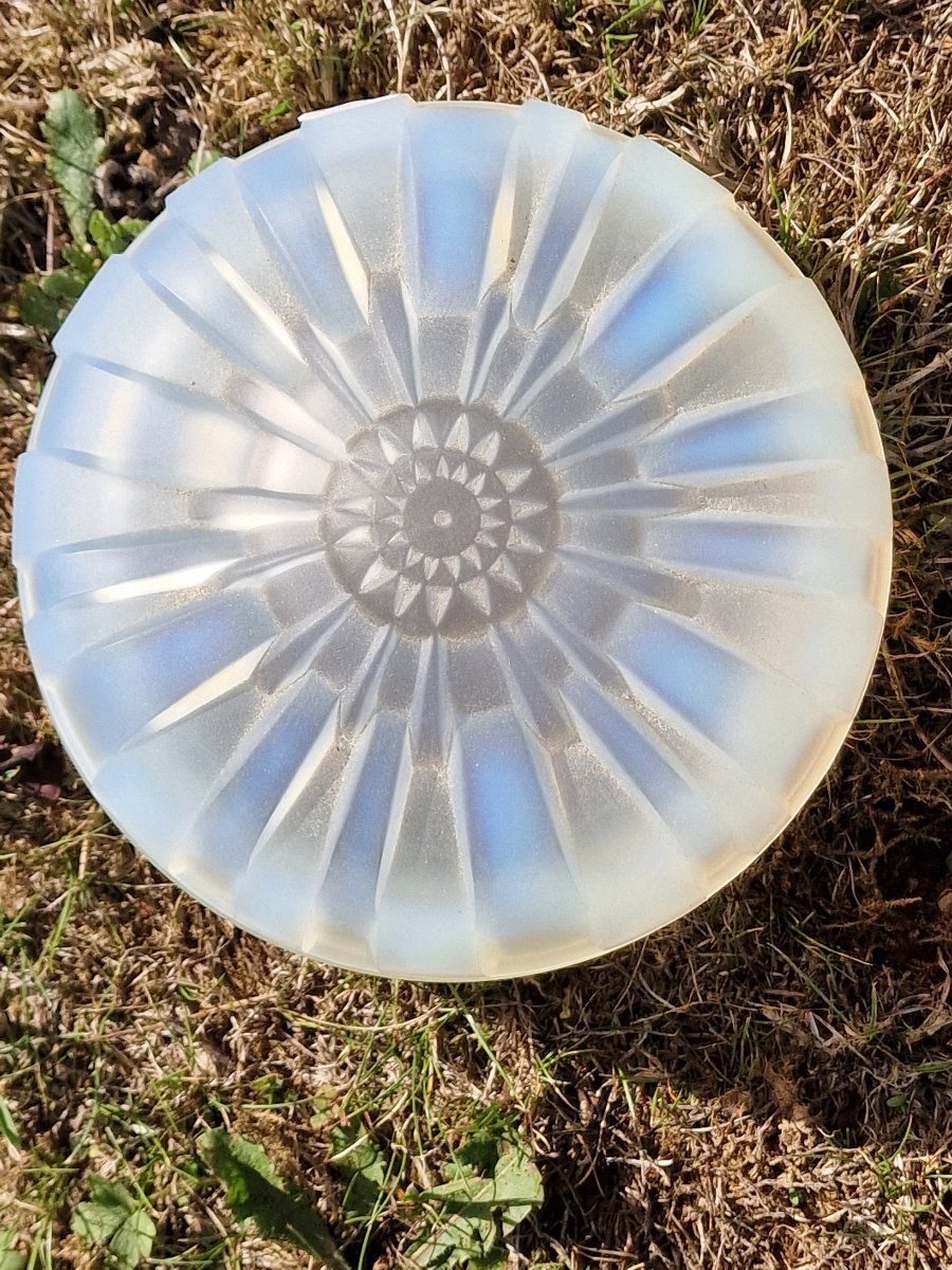 Boite bonbonnière en verre opalescent par André Hunebelle art déco 1930 modèle chrysanthème -photo-1
