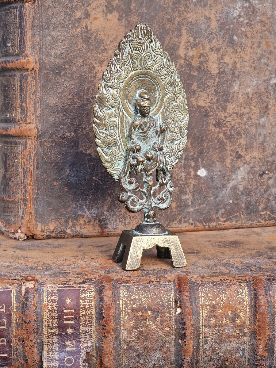 Statuette en bronze chinoise votive bouddhiste style de la dynastie Wei du nord  -photo-1