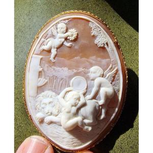 Cameo Brooch Mythological Scene Mount In Solid Gold Pendant