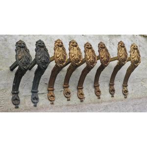 Lot de 4 paires de supports à tringles à rideaux ou embrasses en bronze doré louis XVI 