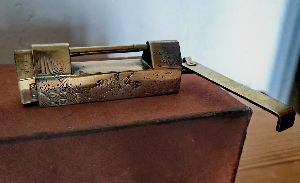 Great Wedding Furniture Padlock, Engraved Brass, Chinese 19th Century, Double System, Signed, Birds In Waves-photo-1