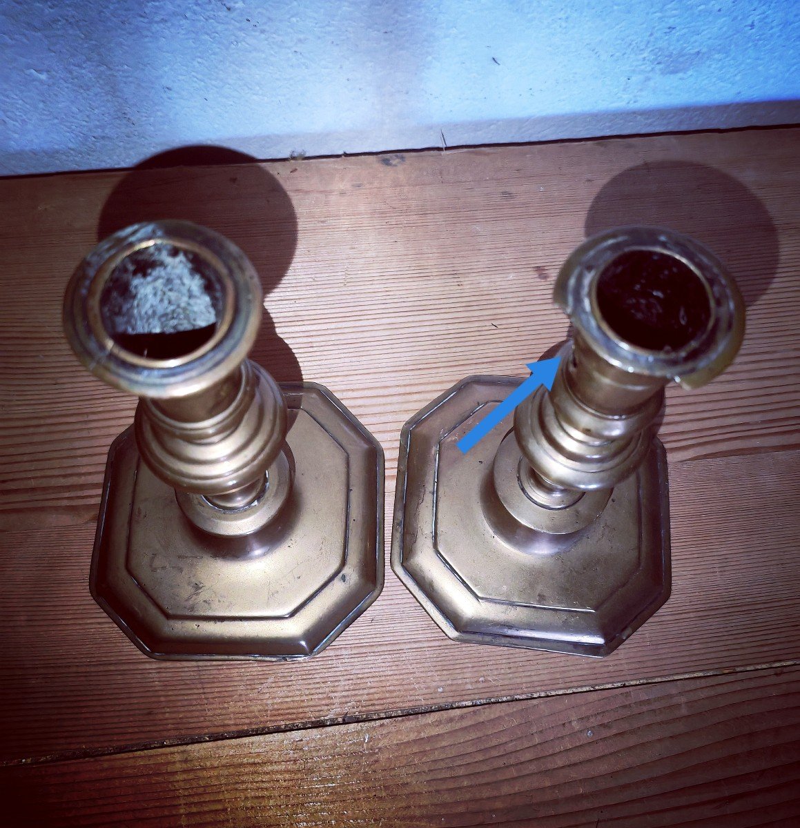 2 Bougeoirs Oignons, Début XVIIIe Siècle, Bronzes De Qualité -photo-3