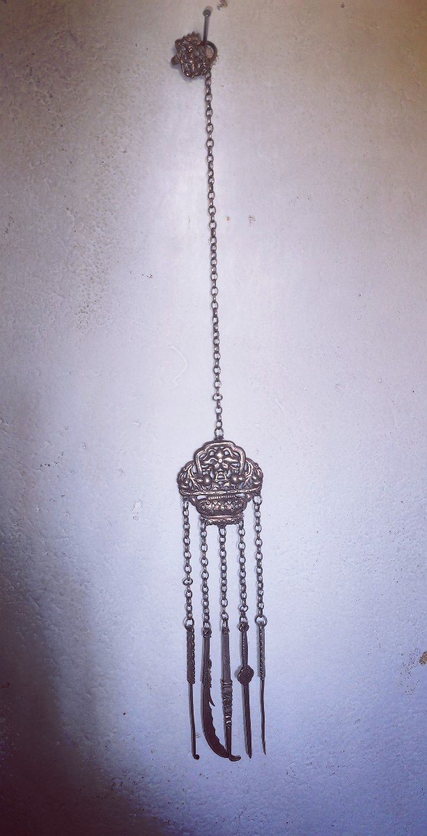 Rare, Châtelaine à Opium En Argent, 5 Outils, Chine-vietnam XIXe Siècle, épées Antiques