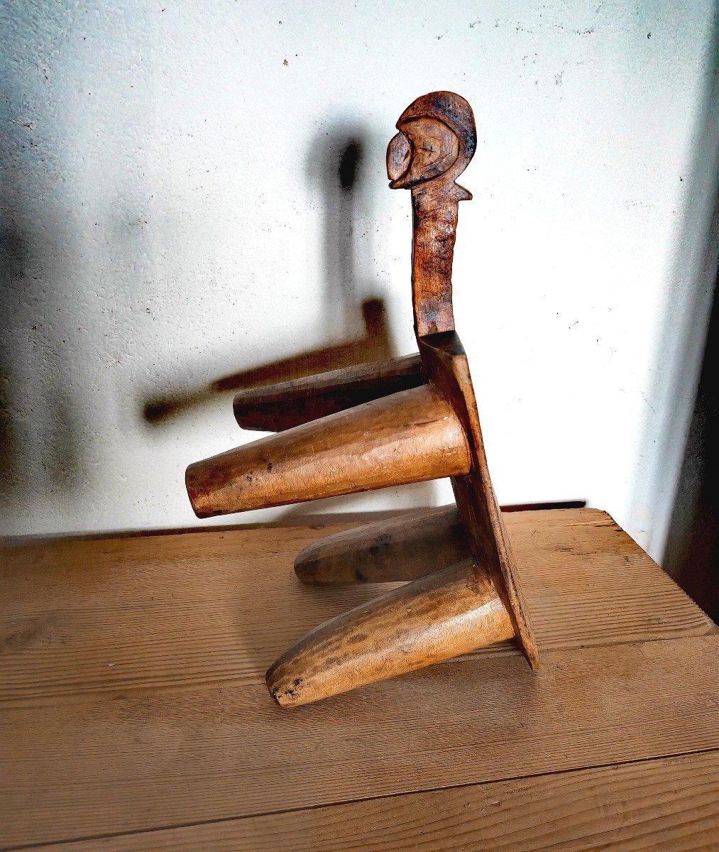 Beautiful Zoomorphic Stool 4 Feet, Carved Wood, Senoufo, Burkina Faso Circa 1950-60-photo-1