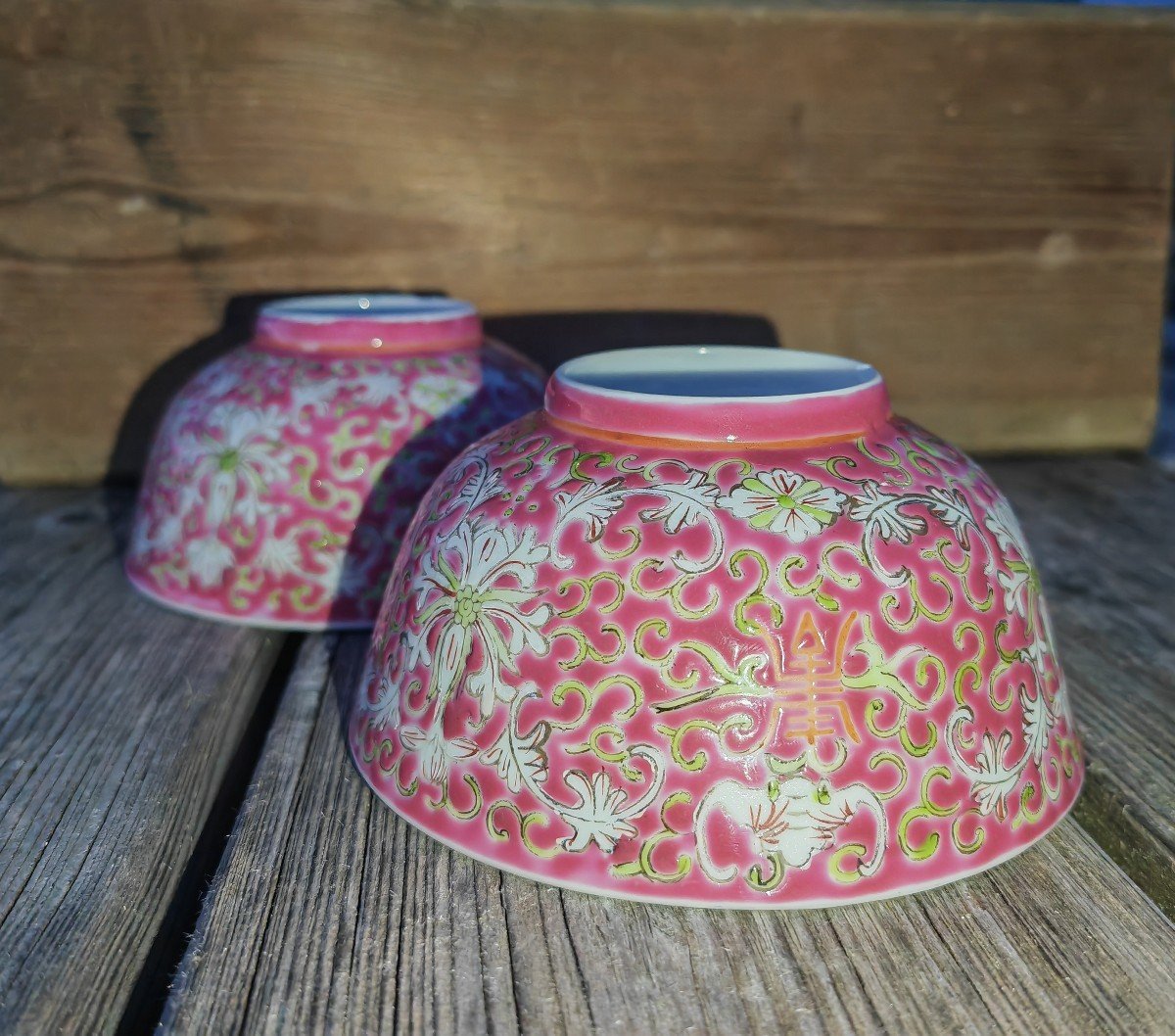 Pair Of Chinese Porcelain Bowls, Late 19th Century, Bats & Flowers, Ruby Background, Guangxu?-photo-4