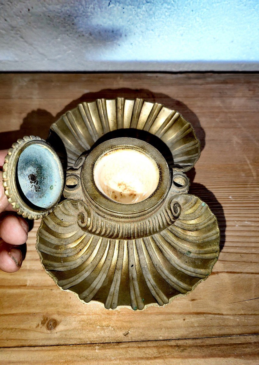 Beautiful Bronze Inkwell, Restoration Period, Double Shell, High Quality Early 19th Century-photo-3