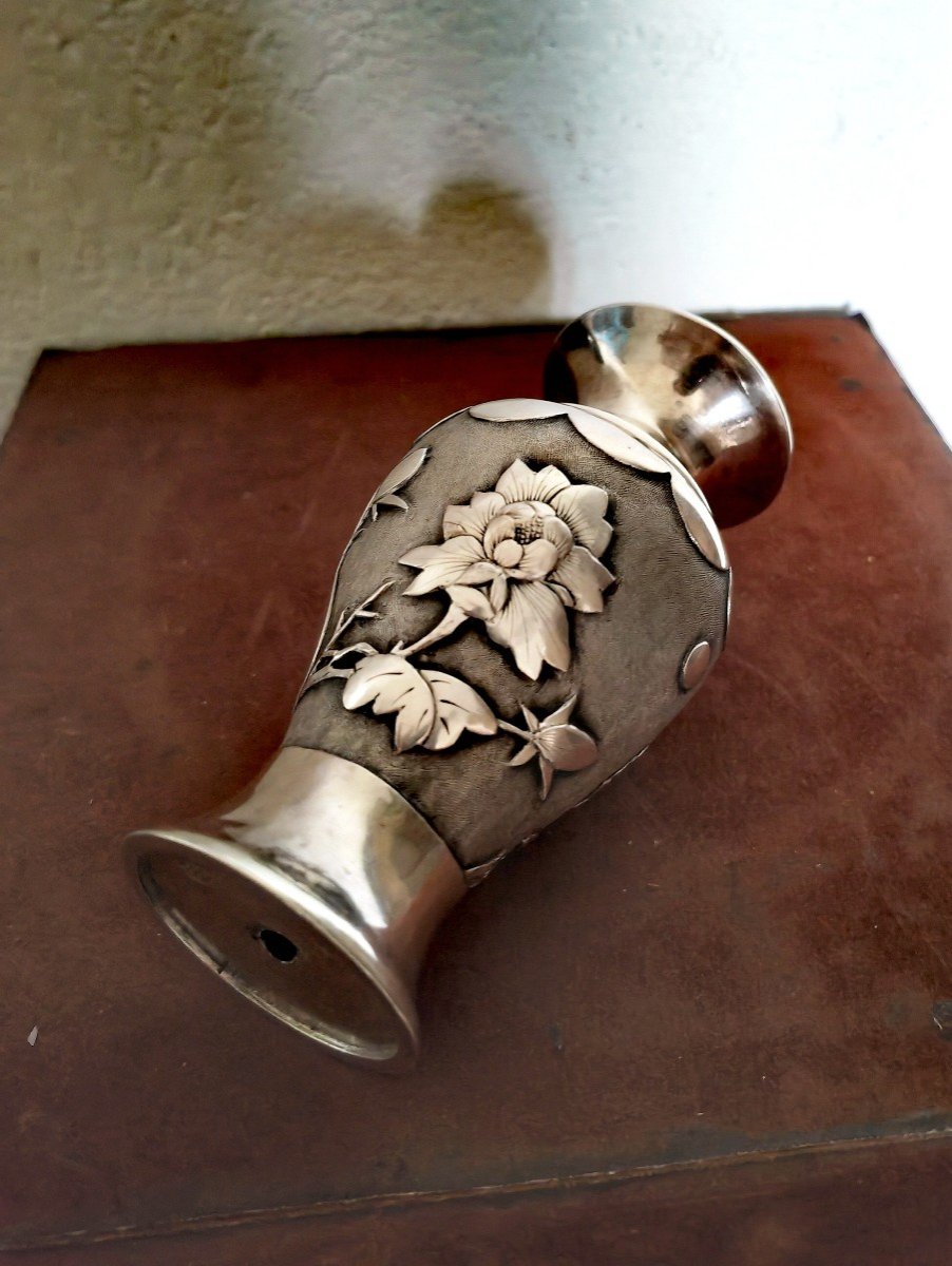Joli Petit Vase Balustre En Argent, Décor Fleur De Lotus, Poinçon, Chine XIXe -photo-2