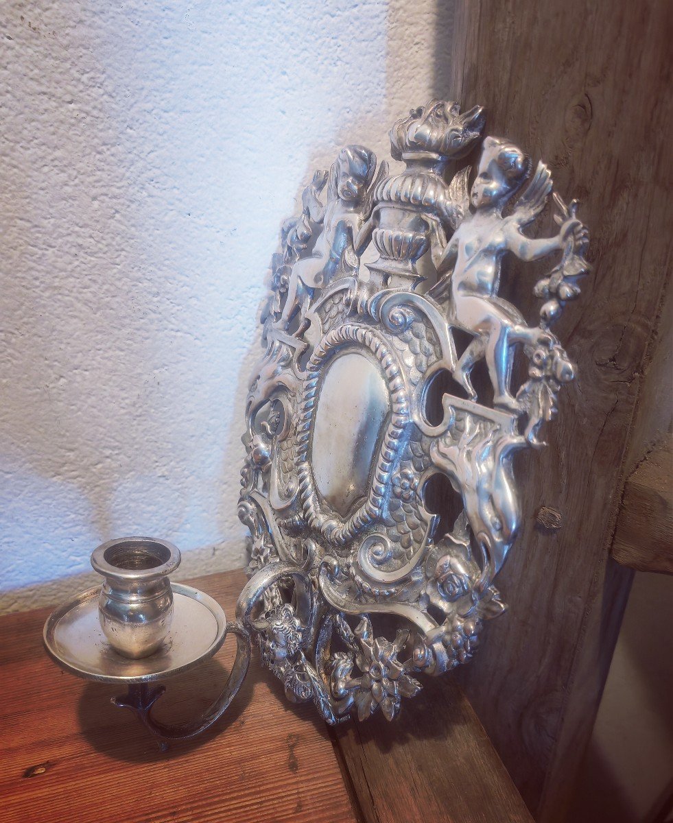 Beau Bougeoir d'Applique Ou Réflecteur, Bronze Argenté, Amours, XIXe Siècle Ou Avant -photo-2