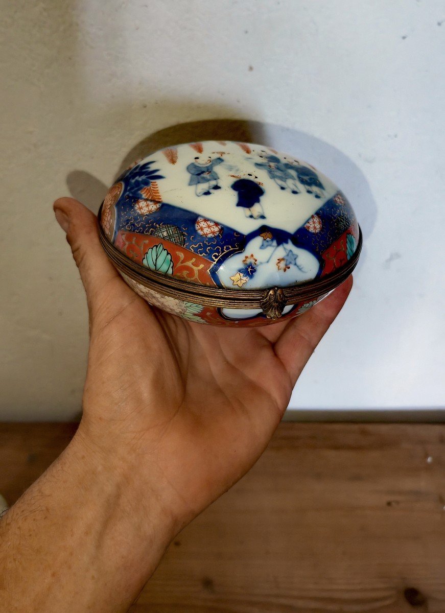 Pretty Porcelain Covered Box, Arita, Imari Decor, Children And Wisteria, Japan Meiji 19th Century.-photo-3