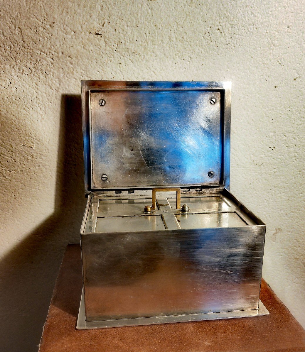 Beau Coffret à Compartiments, Bronze Argenté Art & Craft, Ou Période Victorienne XIXe 