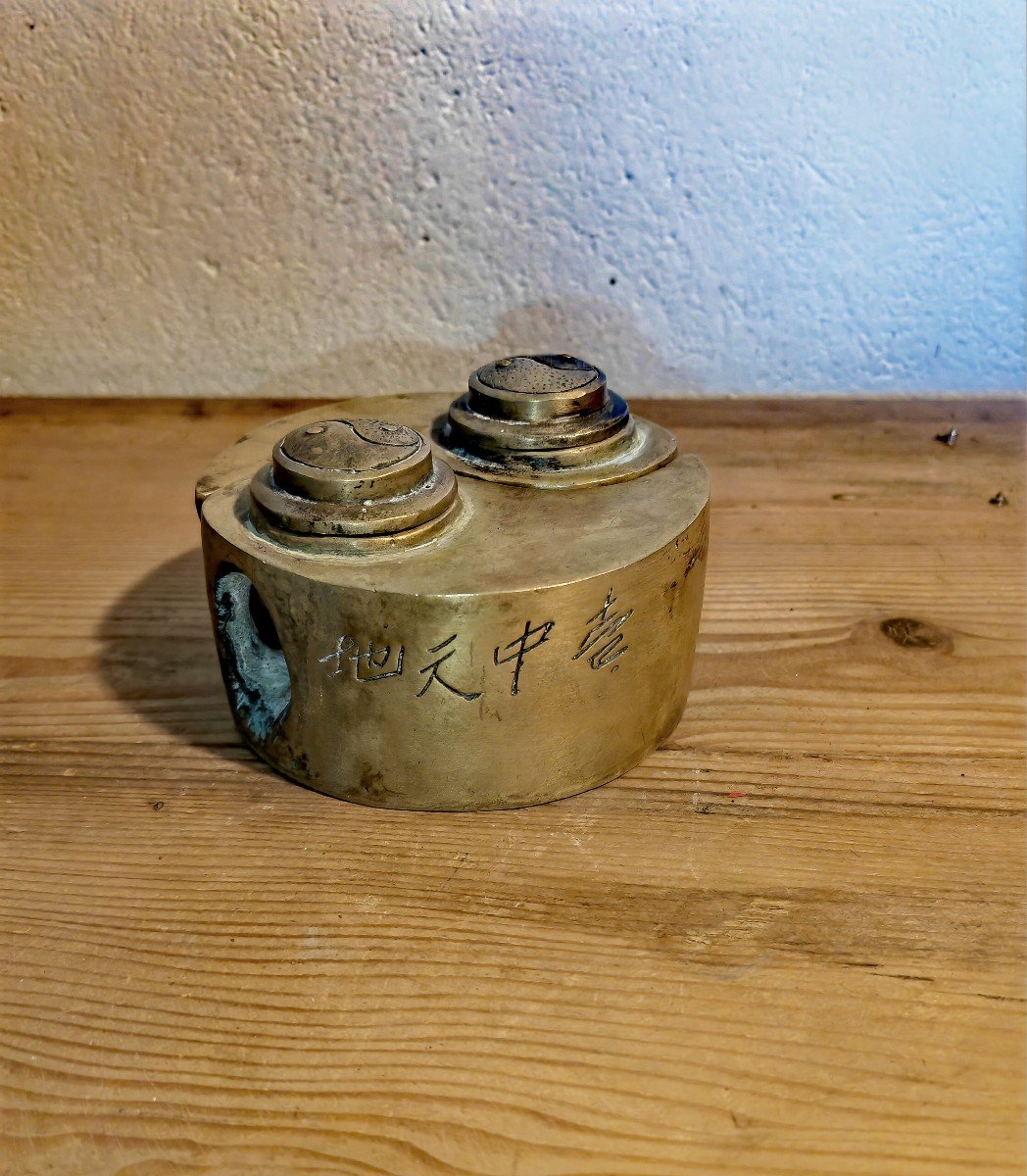 Amazing Double Cylindrical Teapot, Bronze Or Brass, Yin & Yang, Asia 20th , Signed -photo-1