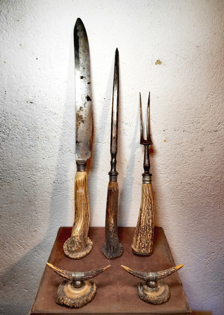Beau Service à Découper, Bois De Cerf, Montures Argent, Chasse, Vennerie, Anglais XIXe Siècle 