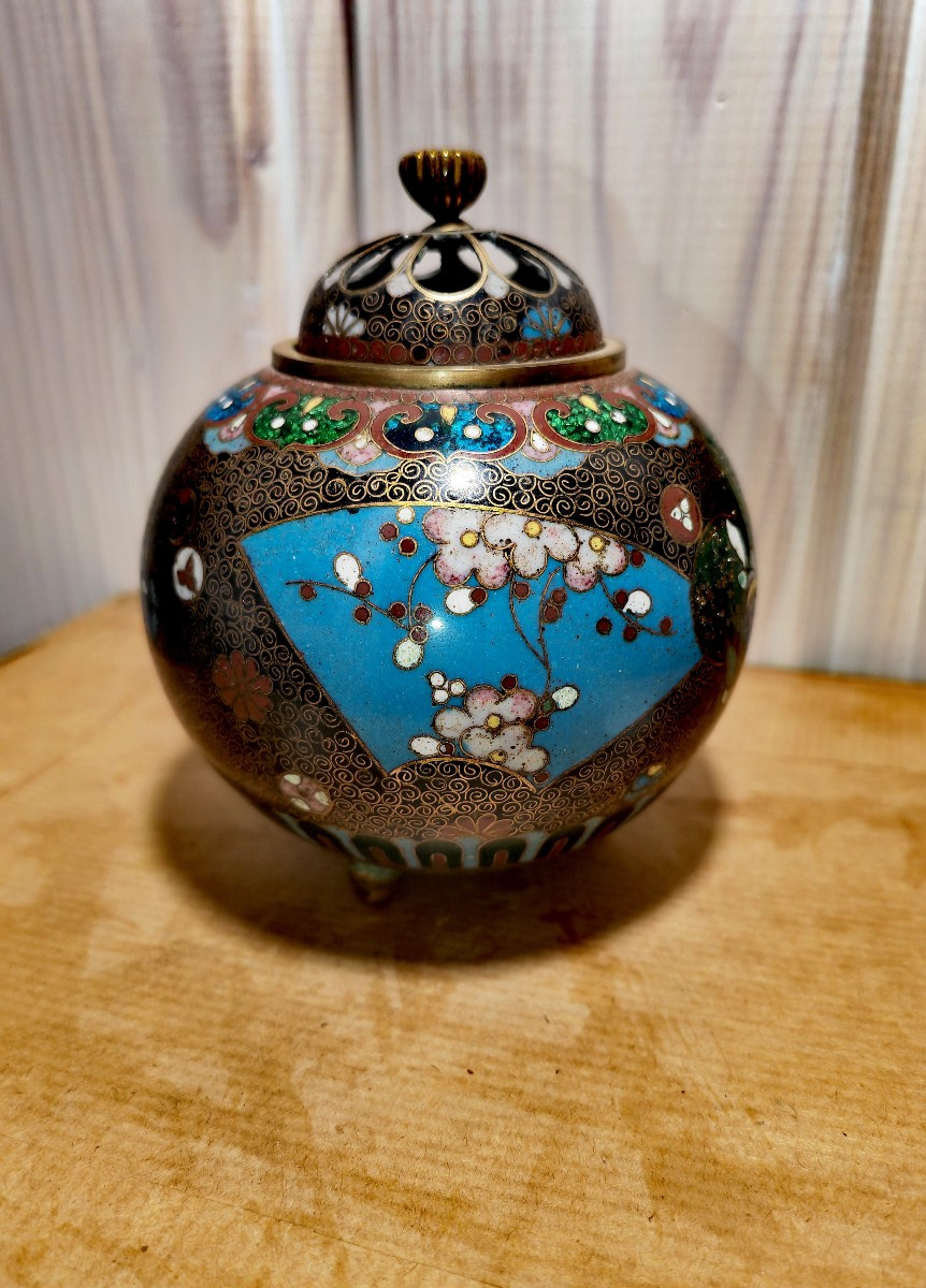 Beau Petit Brûle Parfum Tripode en Émail Cloisonné,  Japon Meiji XIXe Siècle -photo-4