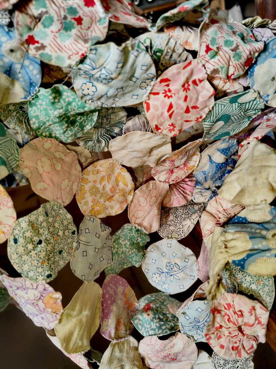 Large Bedspread, Reclaimed Fabric, Yo-yo Quilt, Usa, Circa 1929-1950's-photo-3