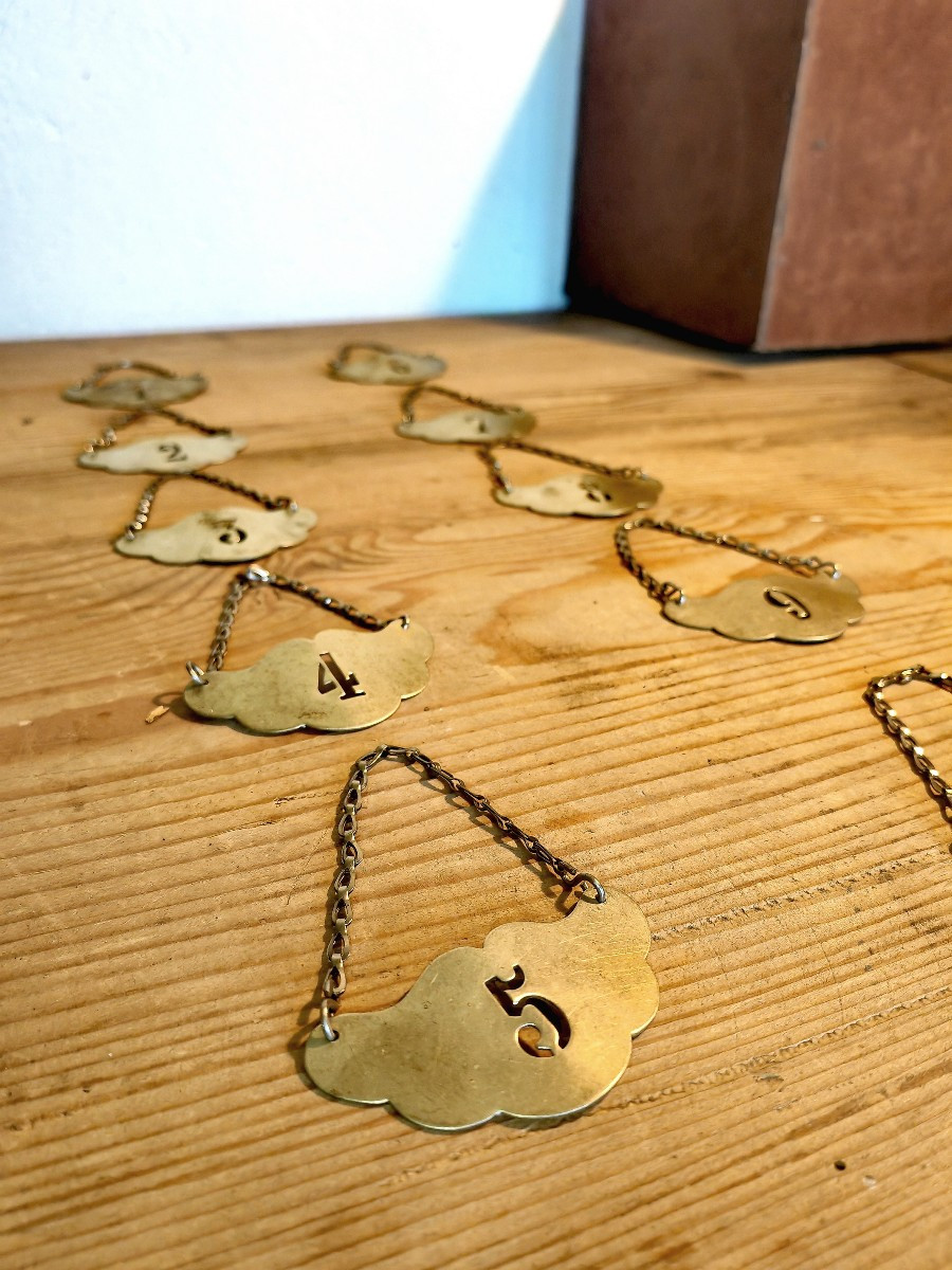 Beautiful Set Of 10 Bottle Labels, Nickel Silver Numbers, Free Form, Early 20th Century -photo-2