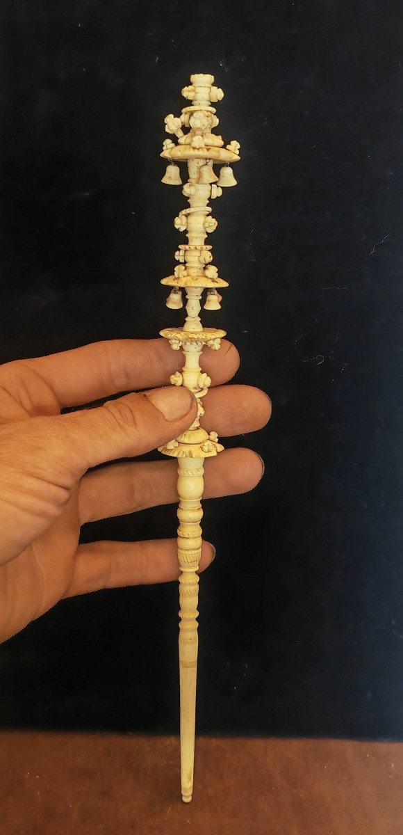 Rare Art Populaire, Affiquet pour Tricot, Os Sculpté, Grande Qualité, Début XiXe ou avant -photo-4