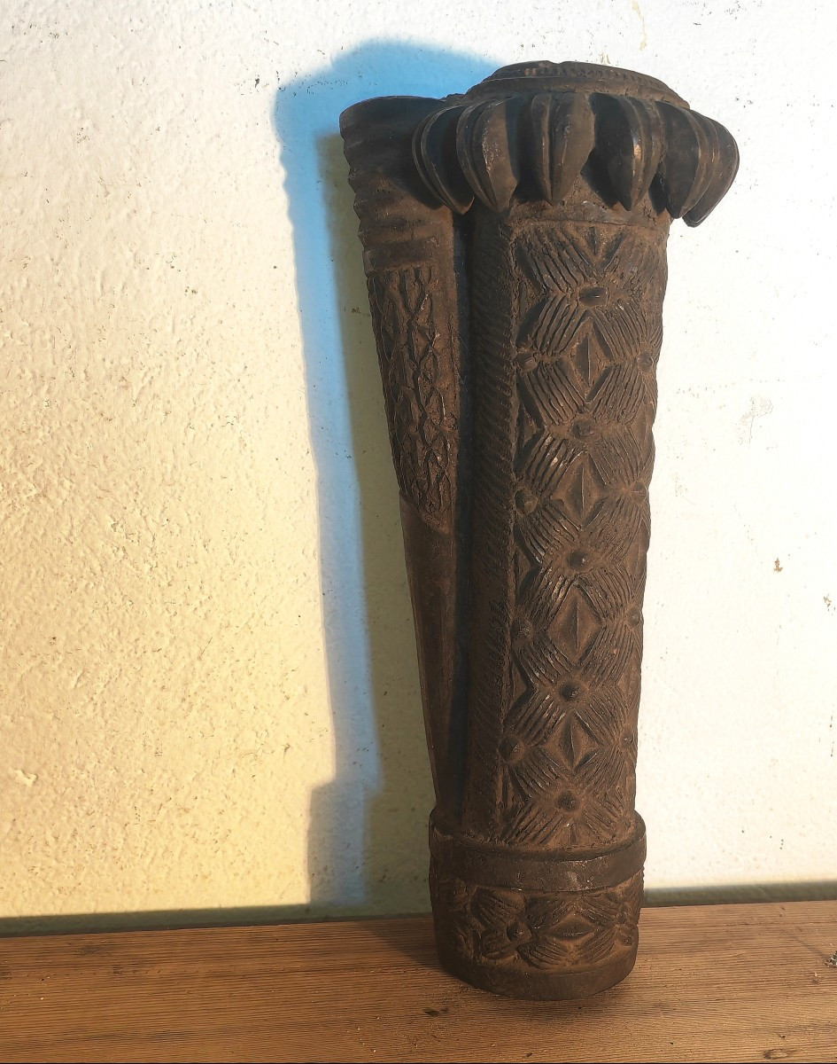 Important Fourneau de Pipe à Tabac en Terre Cuite, Cameroun, Décor Araignées, XXe Siècle 