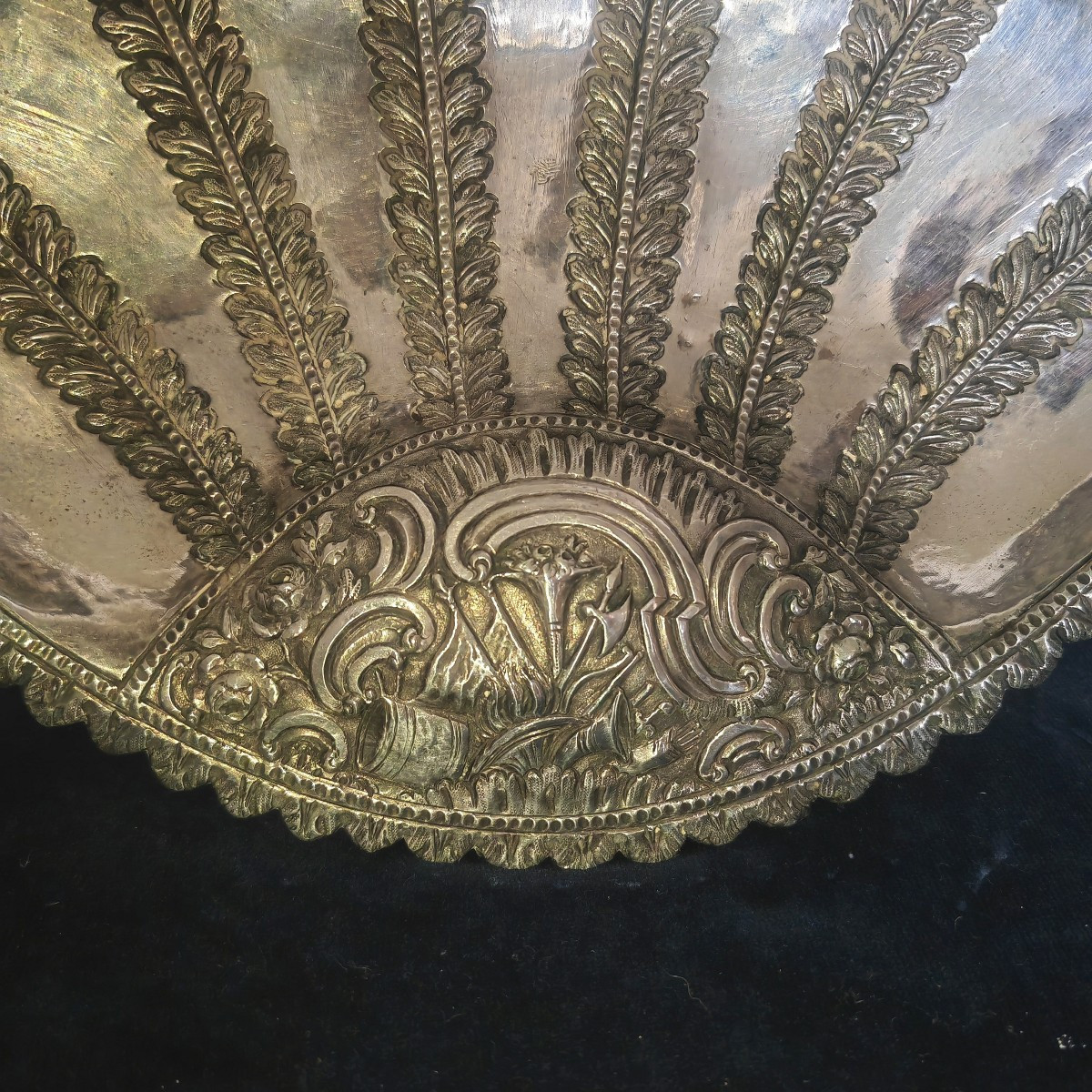 Jolie Coupe Forme Coquille en Argent, Décor Allegorie de l'armée, Palmettes, Fin XiXe -photo-3