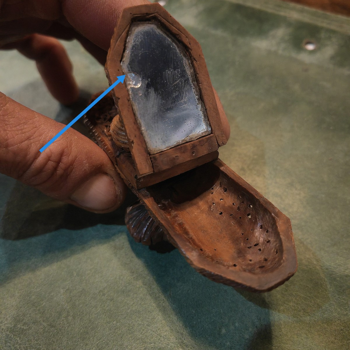 Rare Double Fly Box, Carved Corozo Nut, Integrated Mirrors, Folk Art, Circa 1820-photo-2