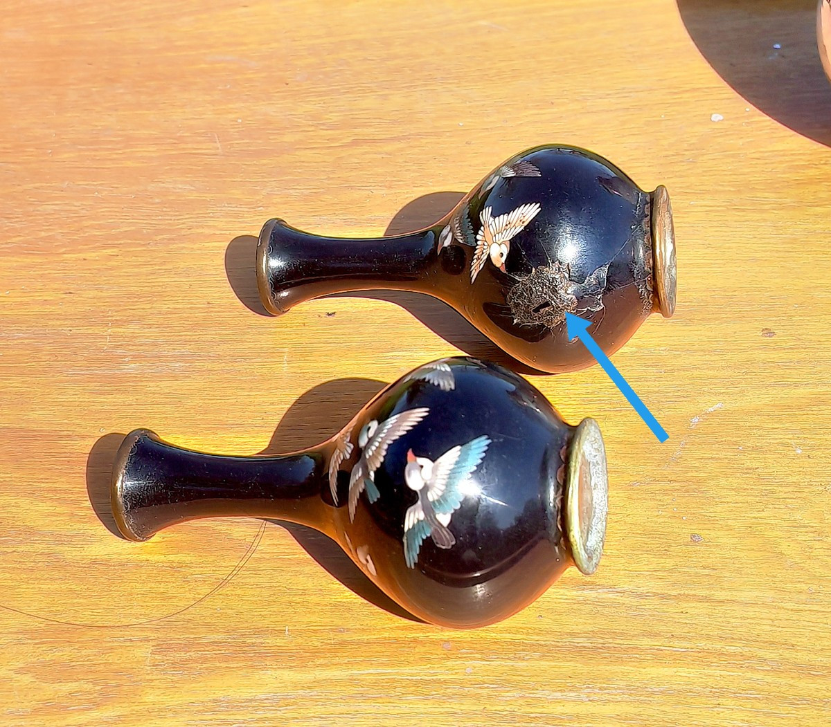 Adorable Paire de Vases Miniatures en Cloisonné, Japon Meiji XIXe, Moineaux -photo-2