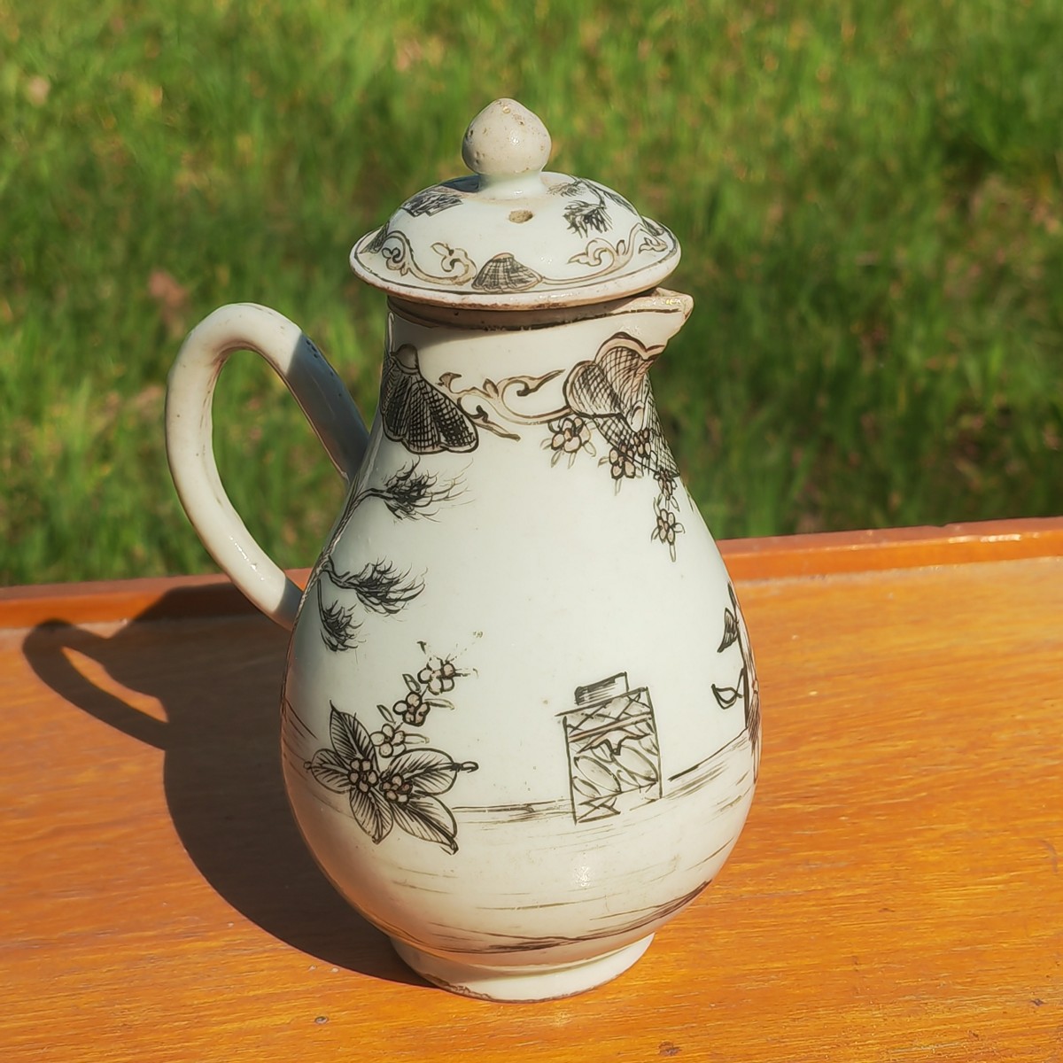Joli Pot à Lait, Porcelaine de Chine, Cie des Indes, Décor Grisaille Amour et Fidélité, XVIIIe -photo-2