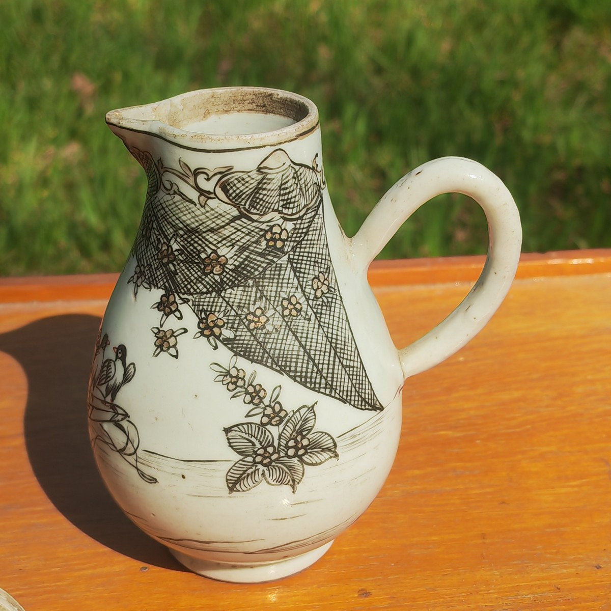 Joli Pot à Lait, Porcelaine de Chine, Cie des Indes, Décor Grisaille Amour et Fidélité, XVIIIe -photo-1