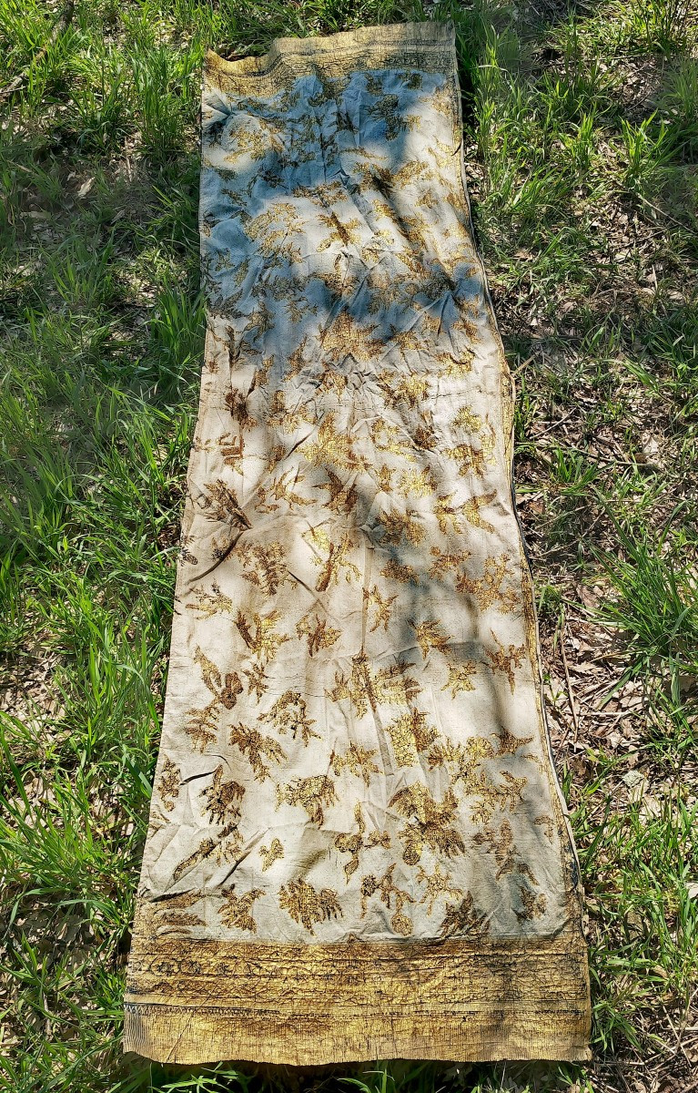 Beautiful Antique Batik, Symmetrical Blue & Gold Design, Birds & Plants, Indonesia Java 19thc-photo-3