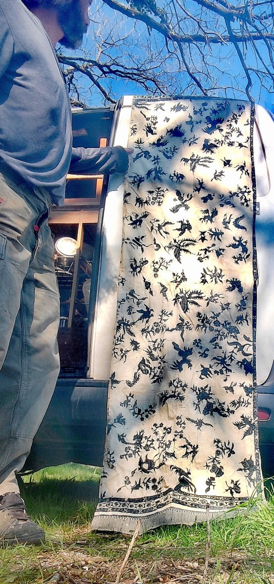 Beautiful Antique Batik, Symmetrical Blue & Gold Design, Birds & Plants, Indonesia Java 19thc-photo-6