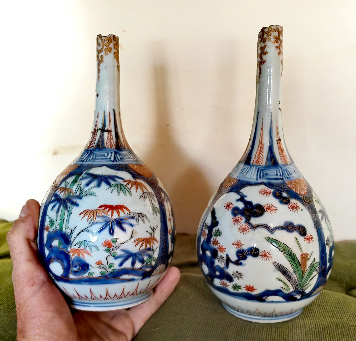 Rare Paire de Vases, Forme Bouteille, Porcelaine Arita, Imari 3 Amis, Japon Edo Circa 1720s-photo-5