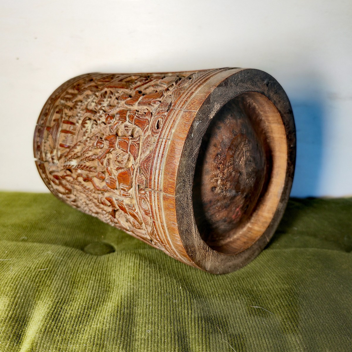 Important Pot à Pinceaux, Bitong, Bambou Sculpté, Haut Relief, Canton Chine XiXe siècle -photo-4