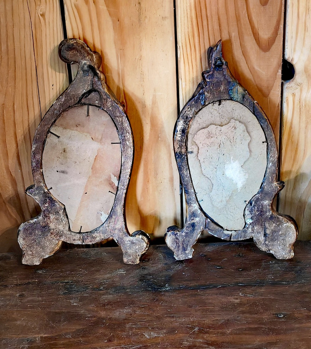 Jolie Paire de Miroirs en Bois et Stuc Doré, Forme libre fin XVIIIe siècle -photo-1