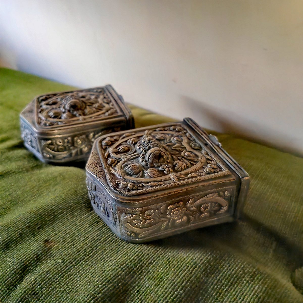 Belle Paire de Cartouchières, Boîtes à Poudre, Bronze Argenté, Empire Ottoman, XiXe ou avant -photo-2