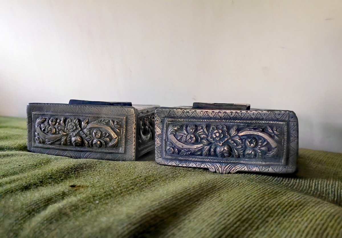 Belle Paire de Cartouchières, Boîtes à Poudre, Bronze Argenté, Empire Ottoman, XiXe ou avant -photo-1