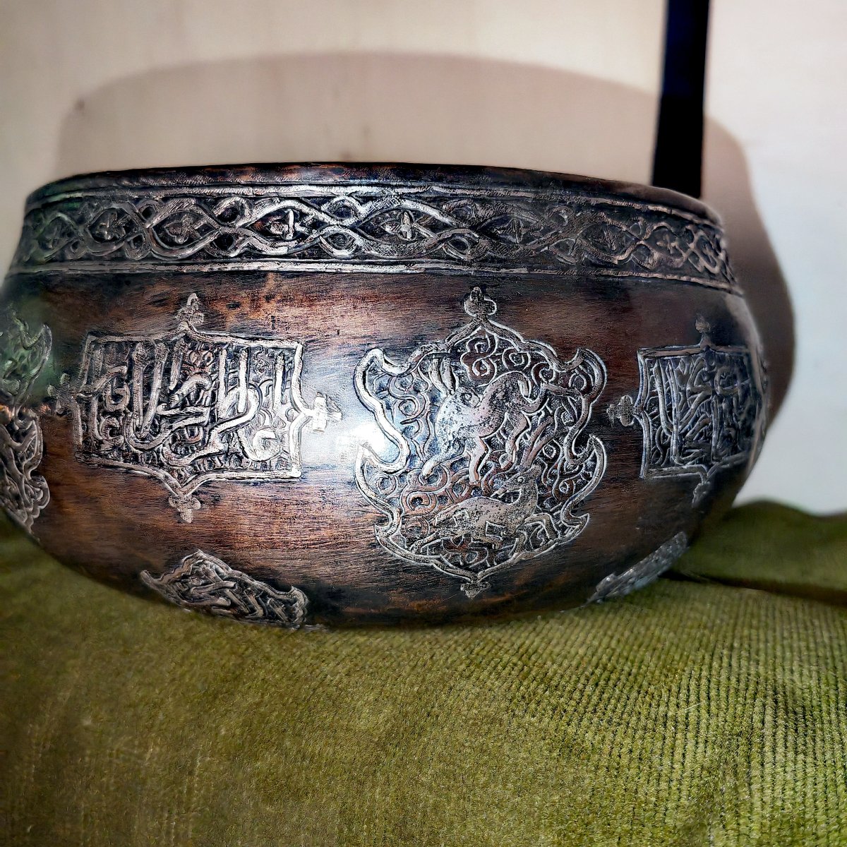 High-quality Bowl-shaped Vessel, Copper &silver Inlays, Animals, Inscriptions, Iran 19thc-photo-3