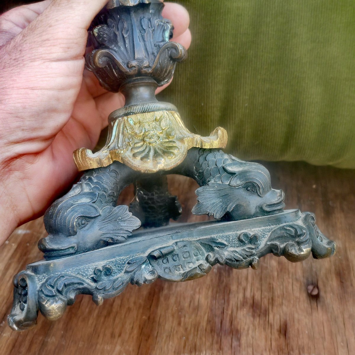 Great Bronze Candleholder, Two Patinas, Dolphins & Shells, France, Restoration Period -photo-4