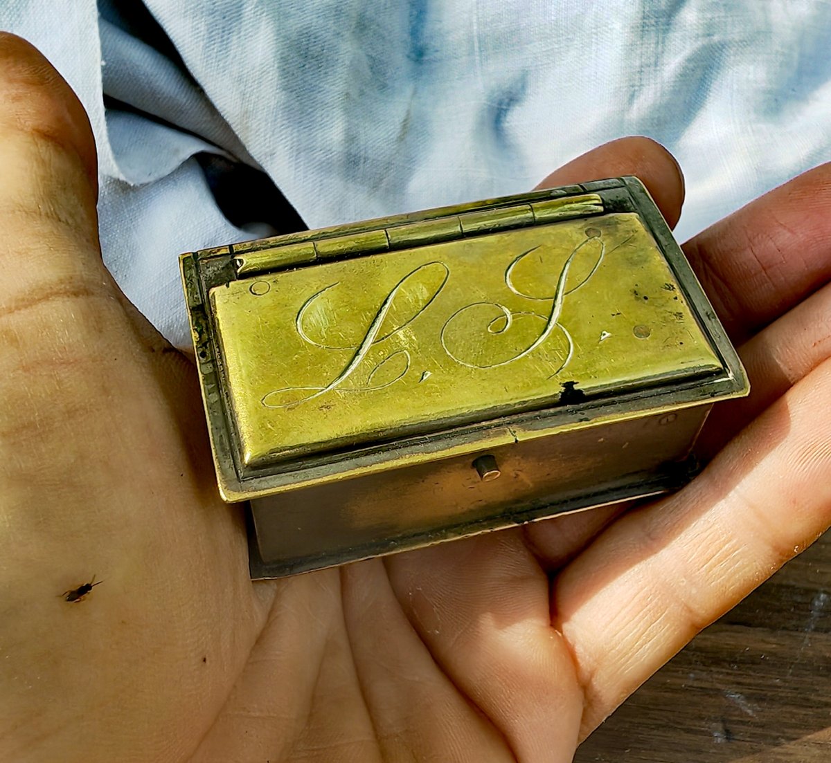 Beautiful Iron And Brass Snuff Box, Trench Art, Trompe-l'œil Book, Circa 1915-photo-3