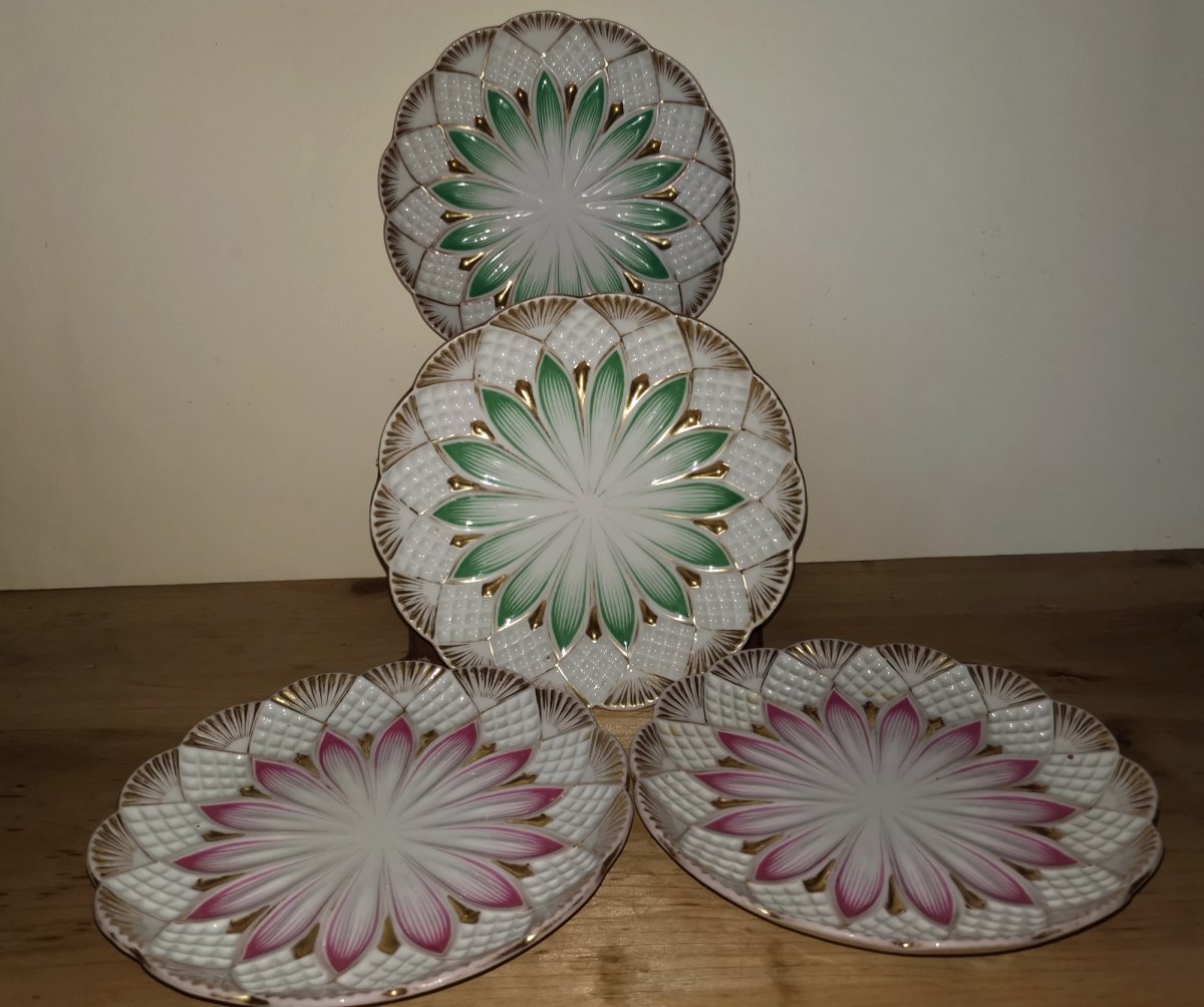 4 Assiettes Porcelaine Emaillée, Eventails Et Fleurs, XIXe Siècle