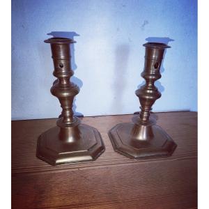 2 Onion Candlesticks, Early Eighteenth Century, Quality Bronzes