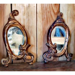 Jolie Paire de Miroirs en Bois et Stuc Doré, Forme libre fin XVIIIe siècle