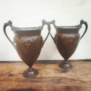 Great Pair Of Vases, Red-brown Patina, Female Masks & Bearded Masks, Art Nouveau Period