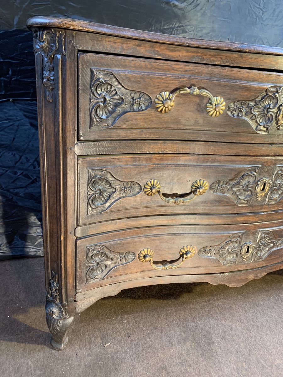 18th-century Curved Chest Of Drawers-photo-4