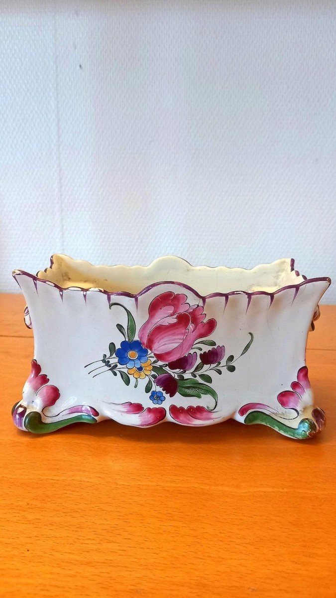 Bouquetiere In Earthenware: Lunéville End Of The Eighteenth Century.